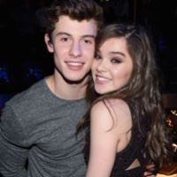 Shawn Mendes and Hailee Steinfeld - Stitches [Acoustic]